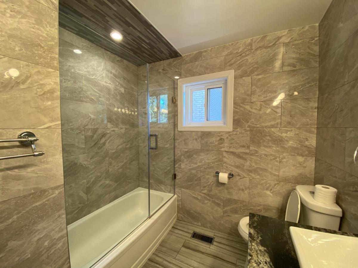 Yonge And Finch Subway !N Cozy & Modern Private Bdr With Shared Bathroom Toronto Exterior photo