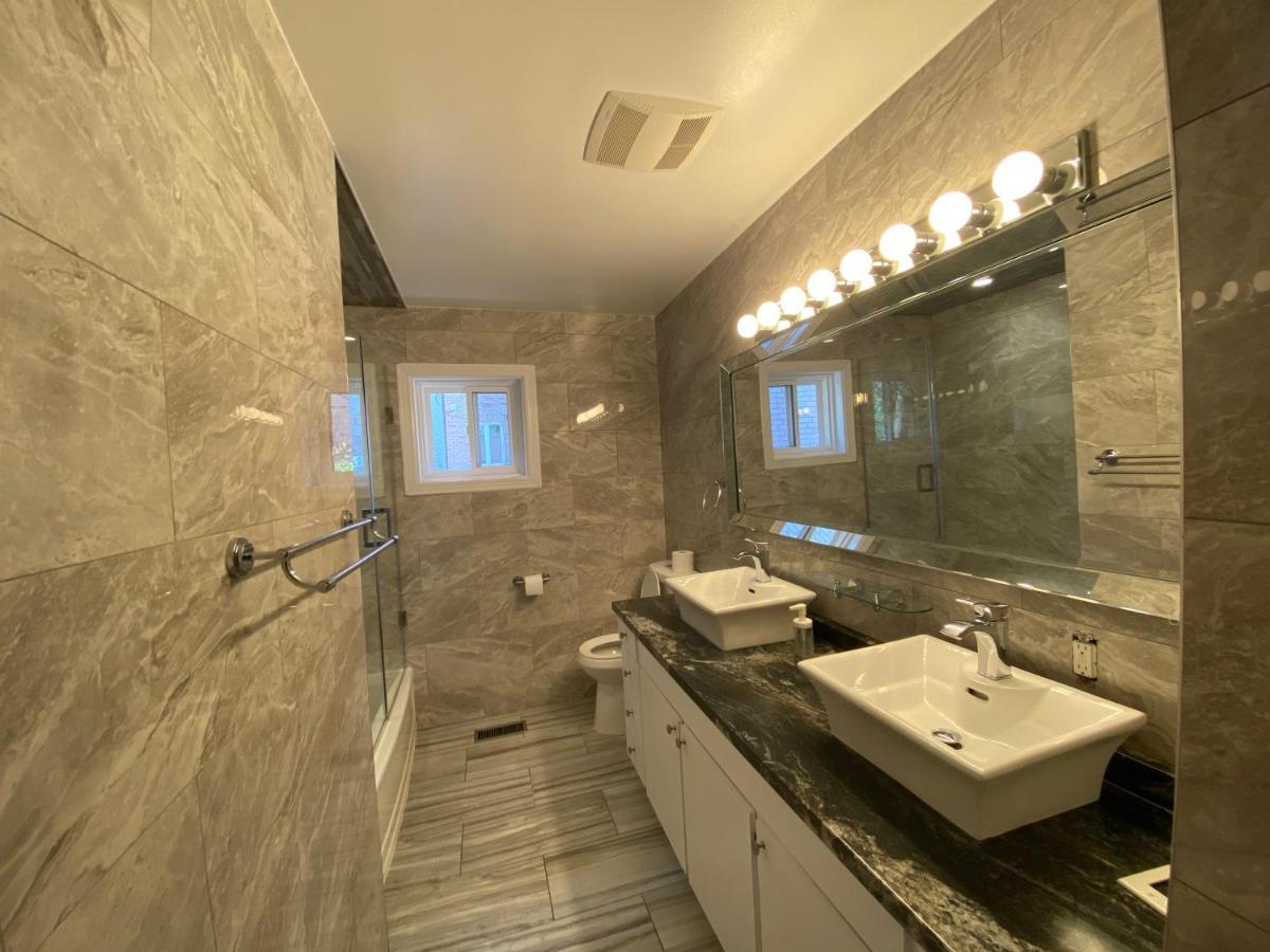 Yonge And Finch Subway !N Cozy & Modern Private Bdr With Shared Bathroom Toronto Exterior photo